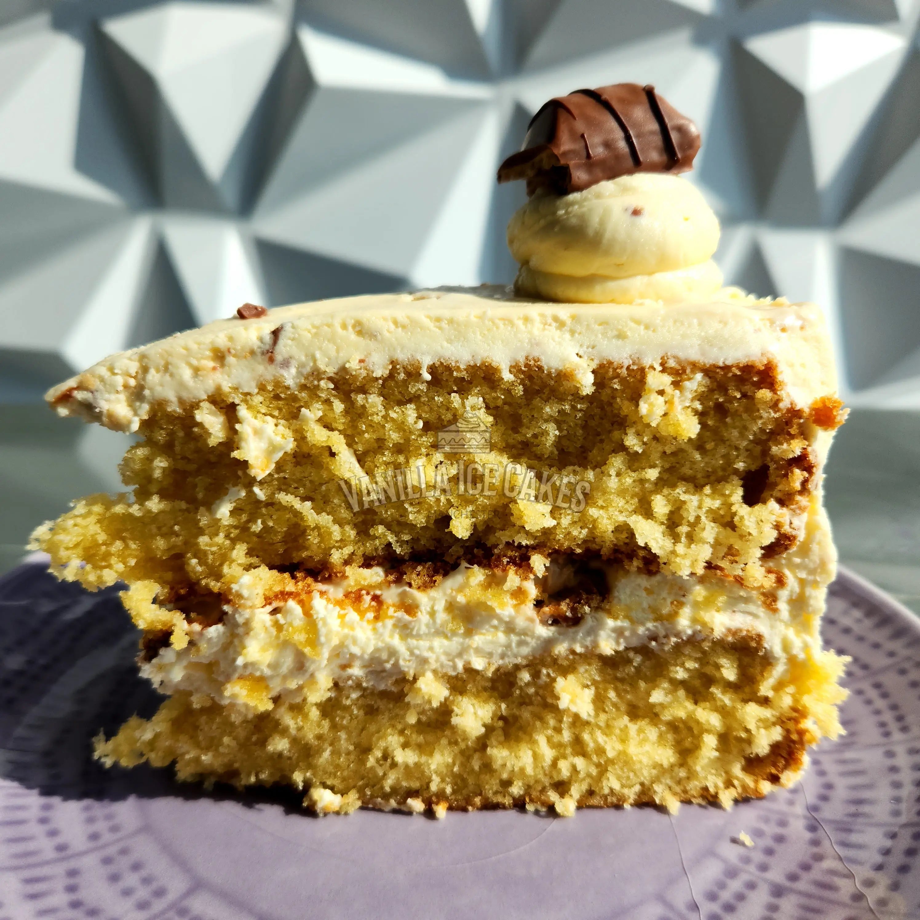 Vanilla Kinder Cake Slice