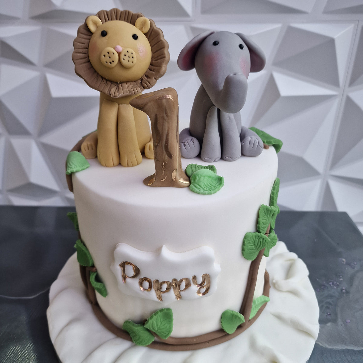 Safari Animals Cake