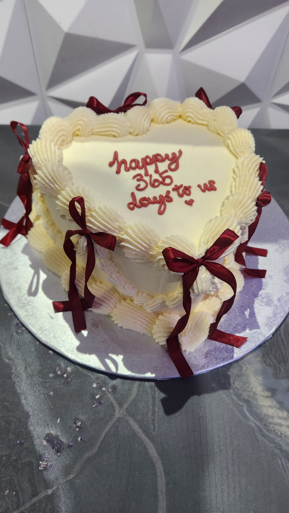 Heart Bow Vintage Cake