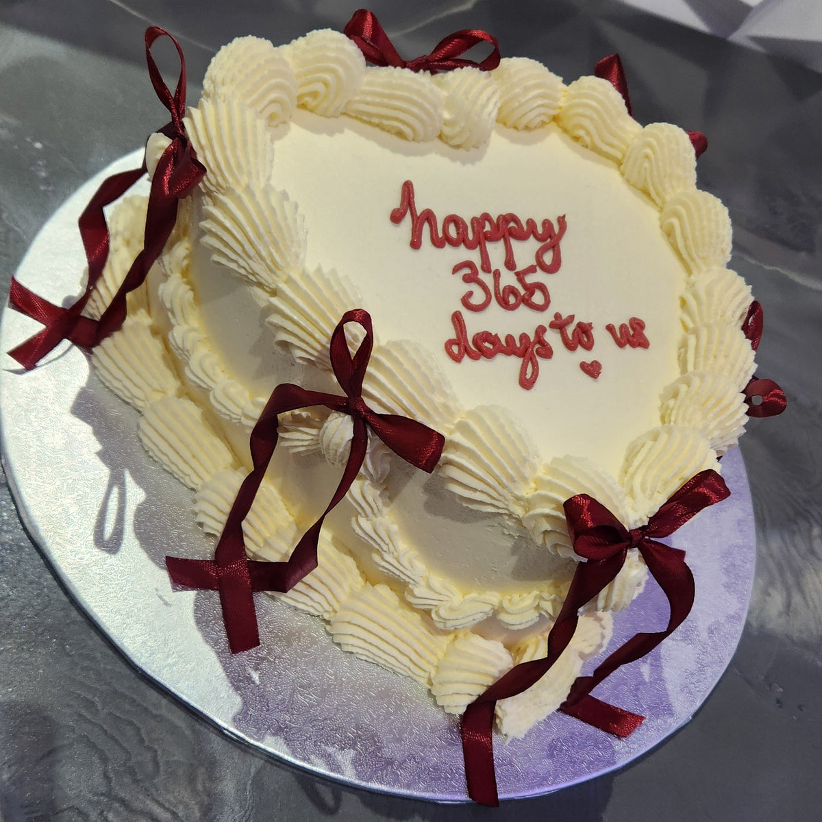 Heart Bow Vintage Cake