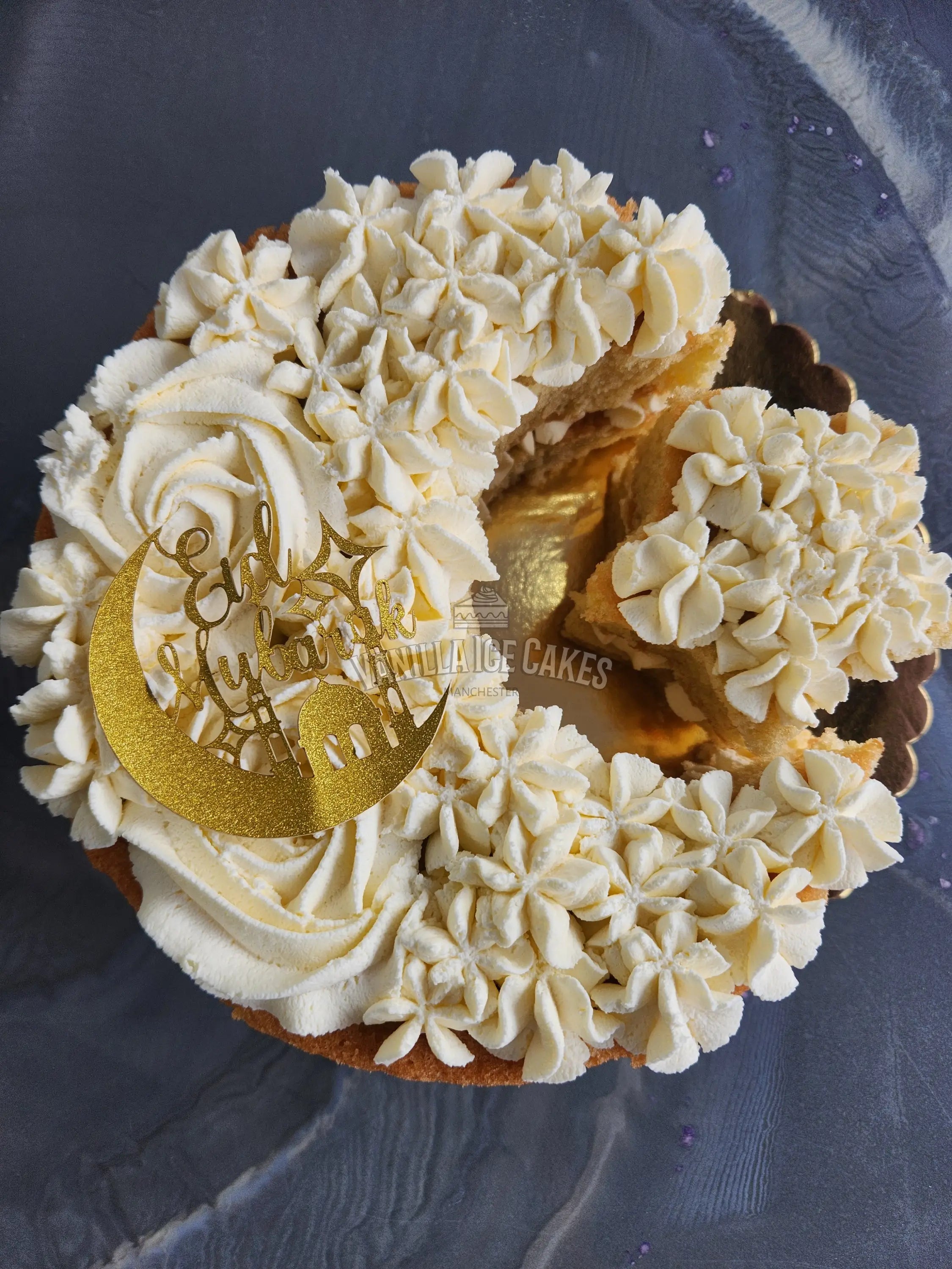 Fresh Cream Eid Mubarak Cake