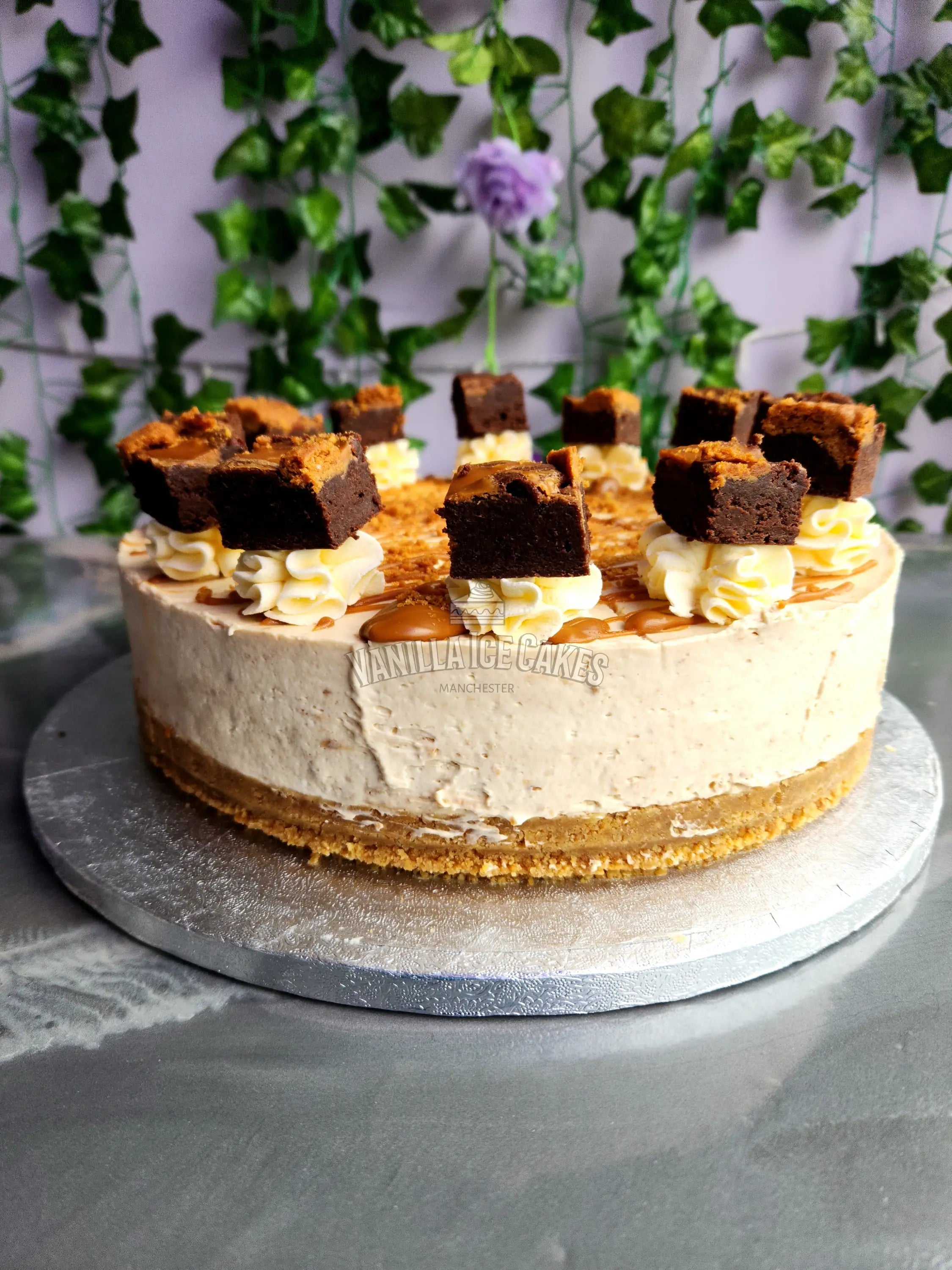 Lotus Biscoff Brownie Cheesecake Slice