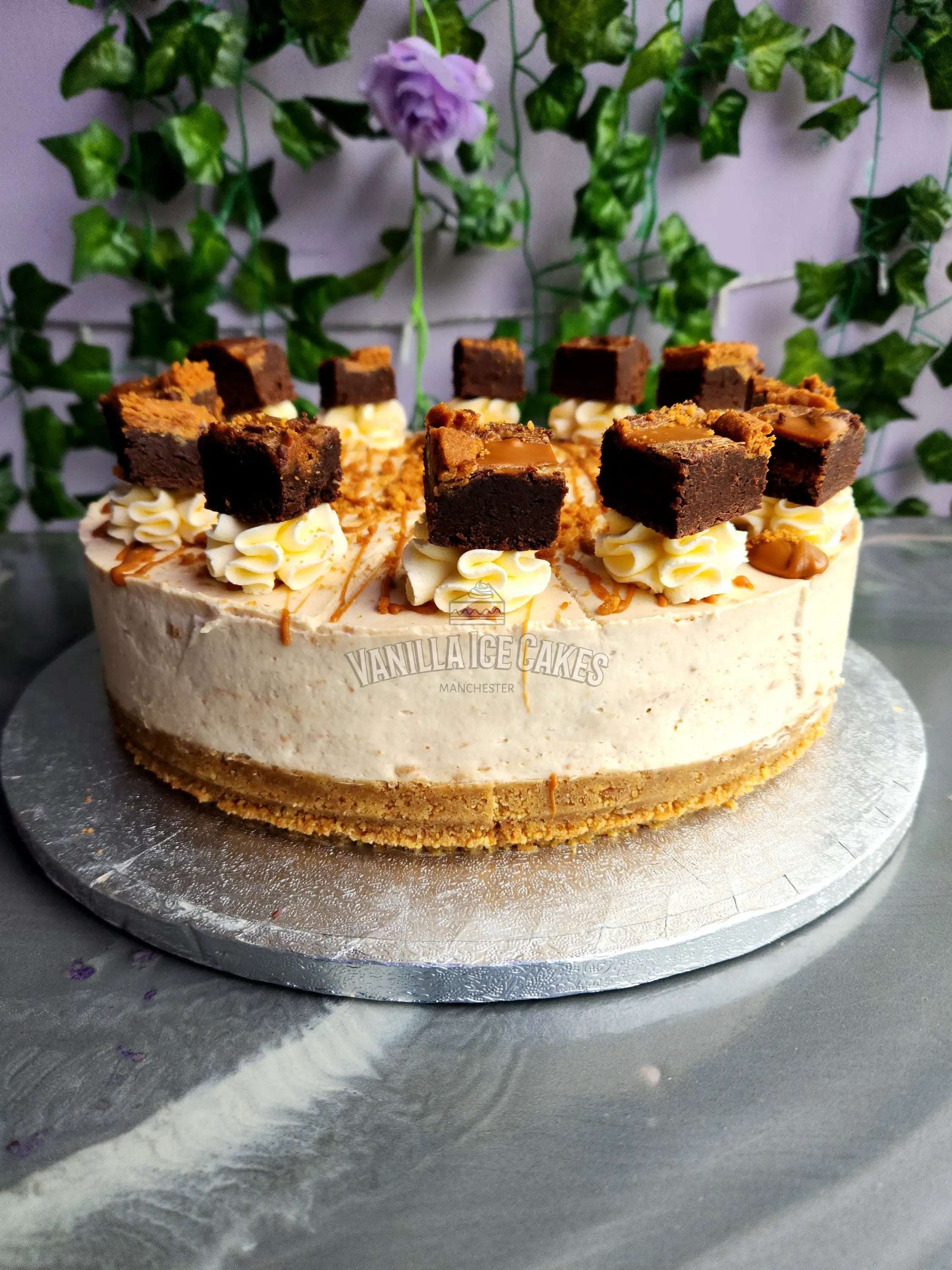 Lotus Biscoff Brownie Cheesecake Slice
