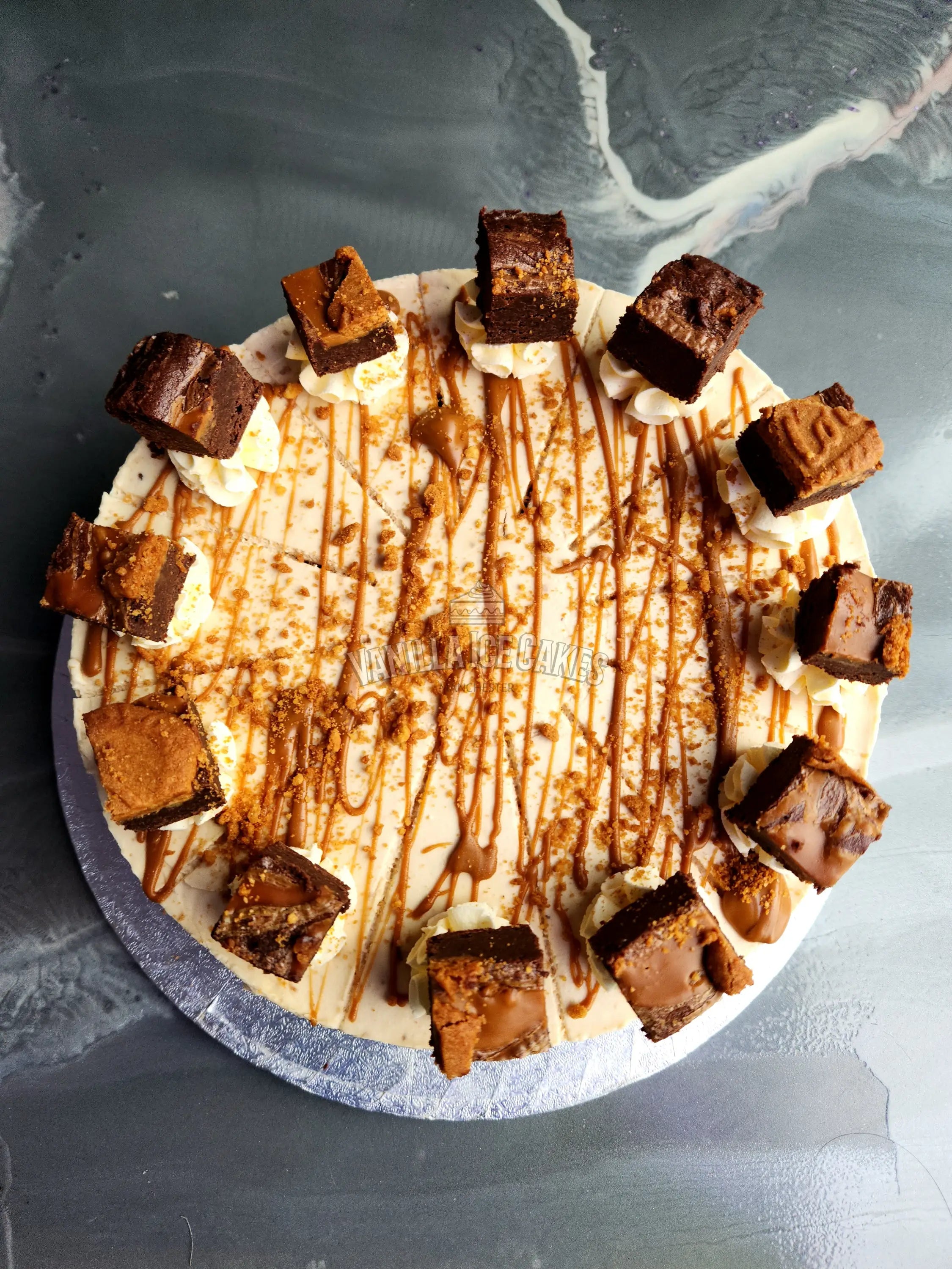 Lotus Biscoff Brownie Cheesecake Slice