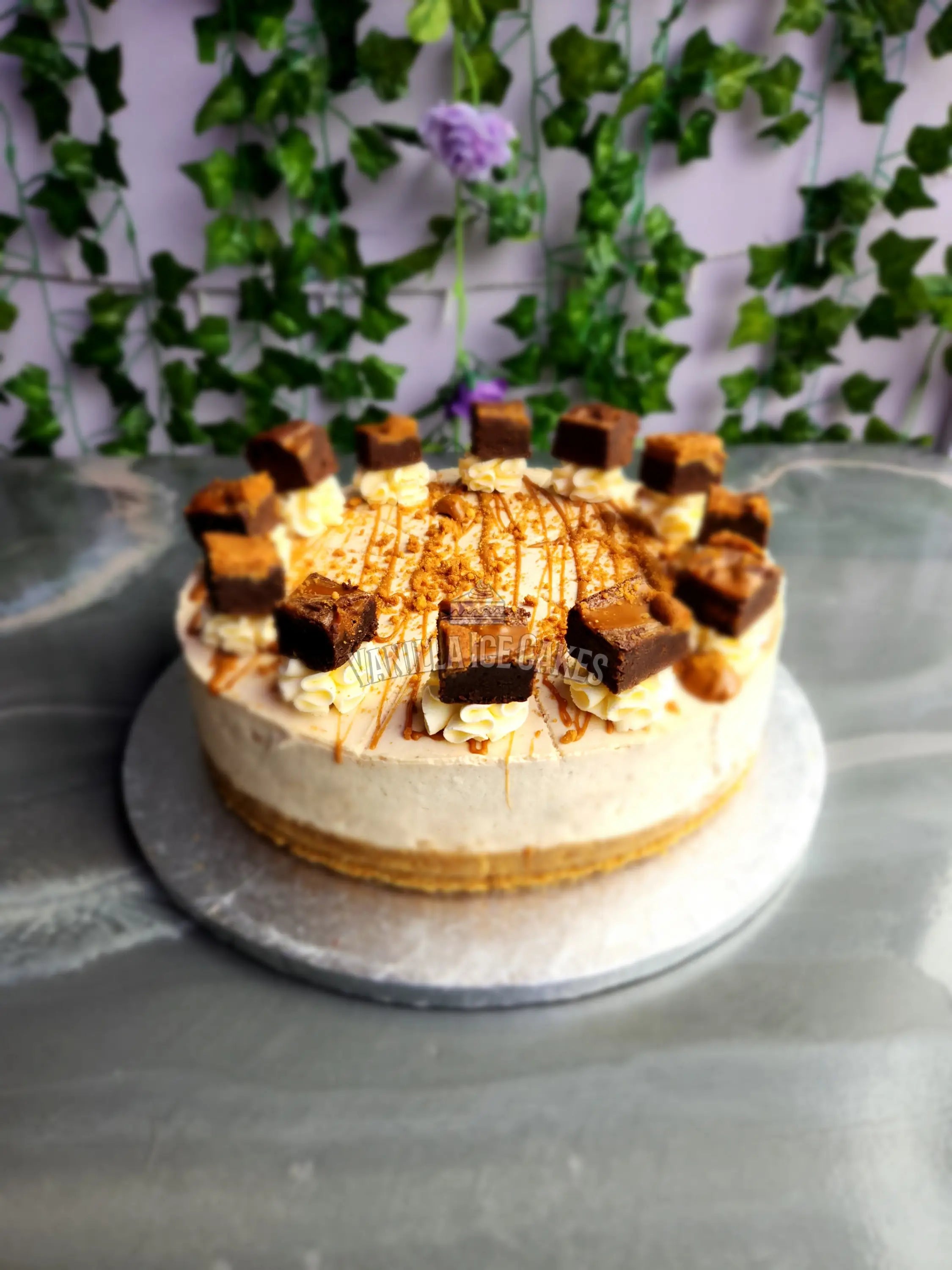 Lotus Biscoff Brownie Cheesecake Slice