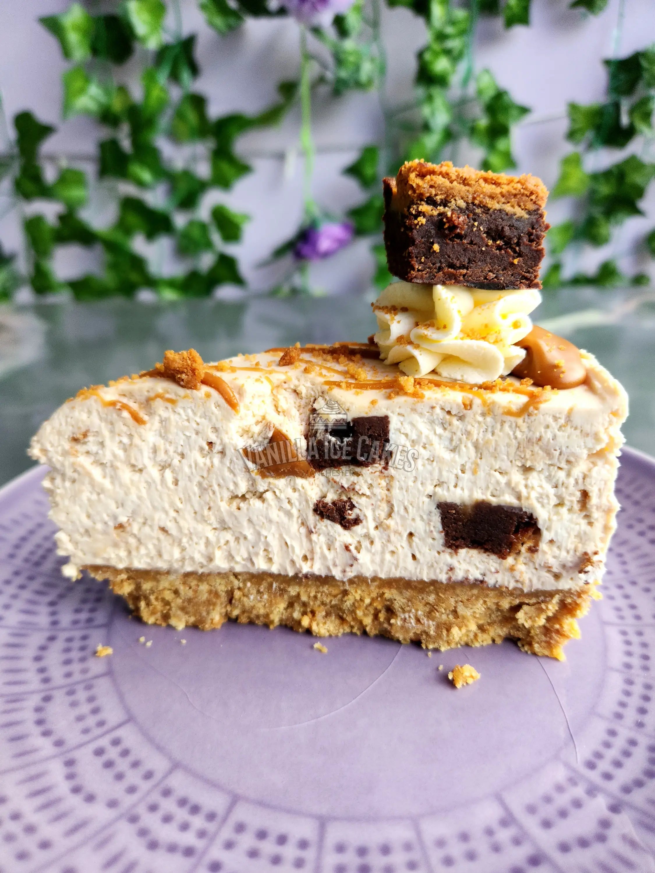 Lotus Biscoff Brownie Cheesecake Slice