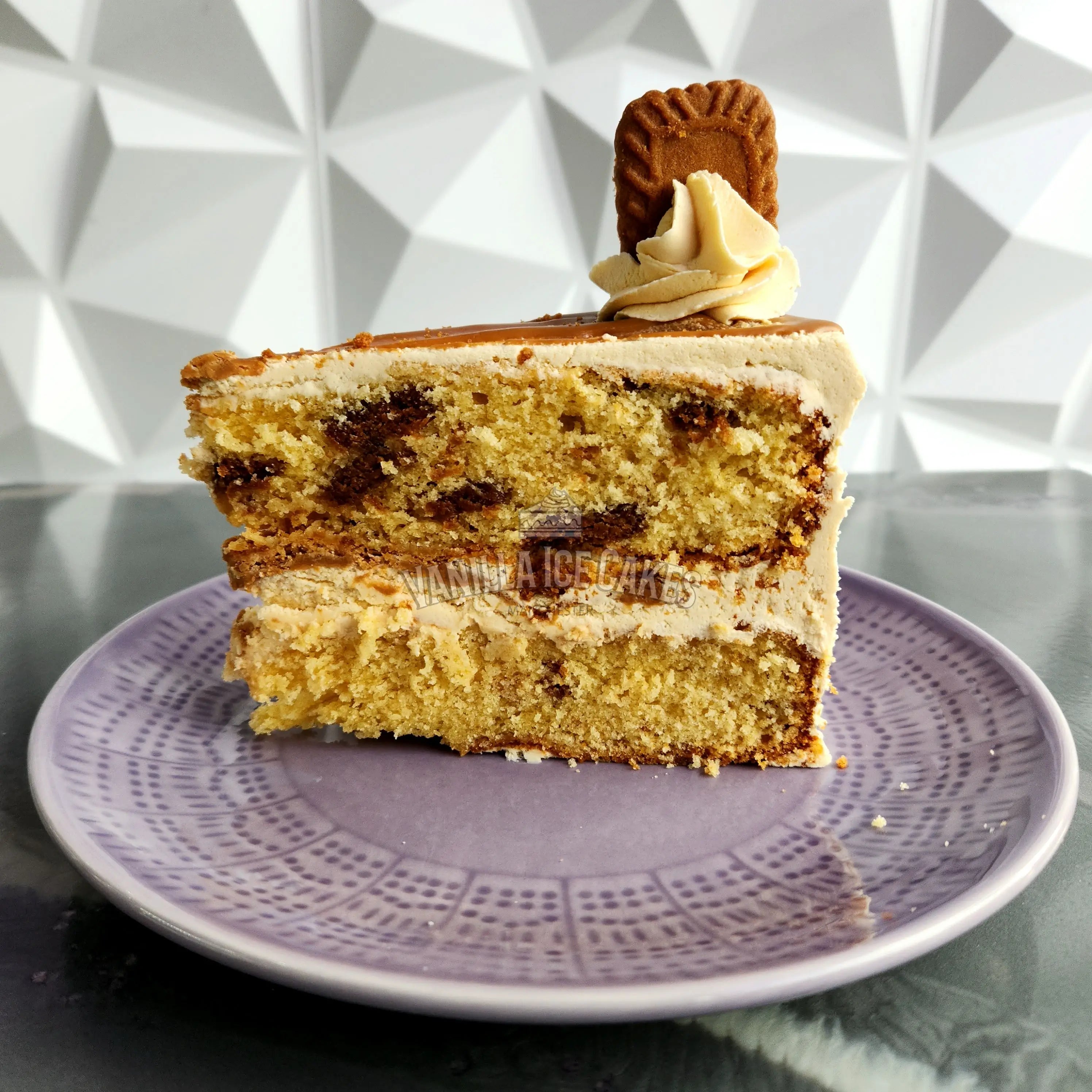 Lotus Biscoff Cake Slice