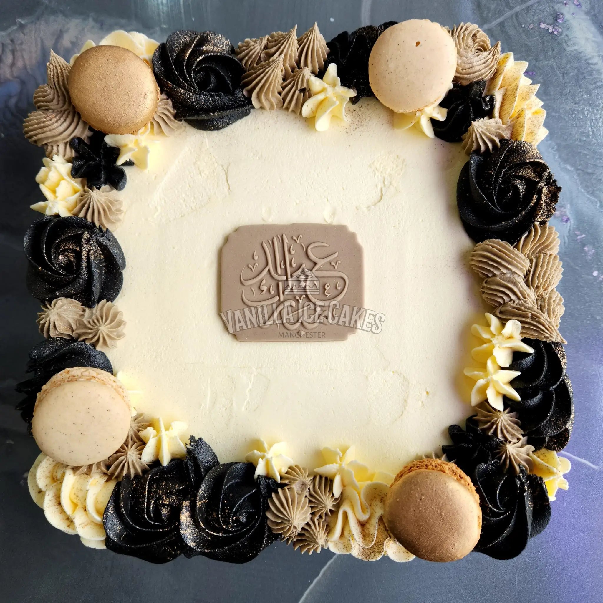 Eid Mubarak Tray Bake