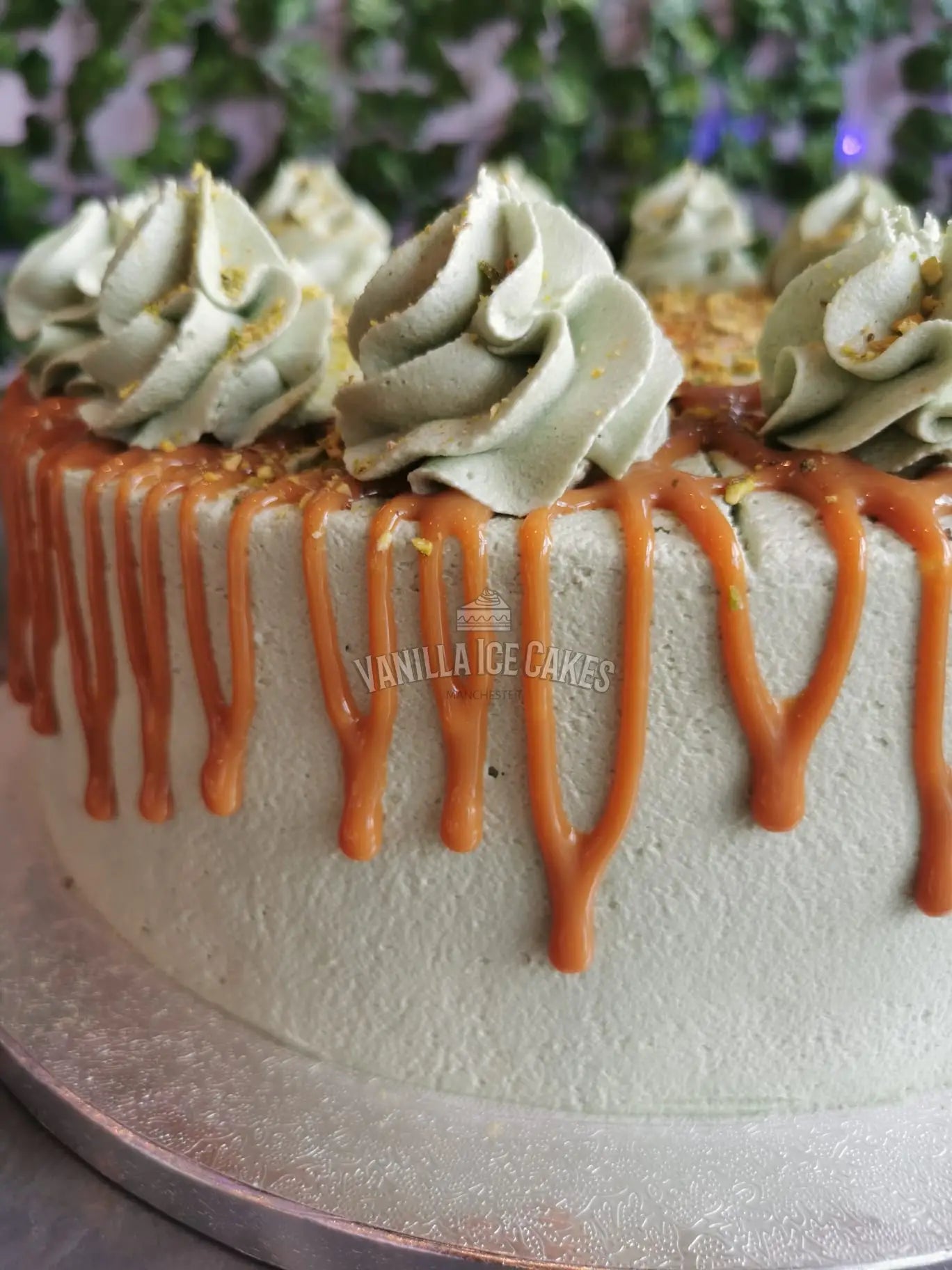 Caramel & Pistachio Cake Slice