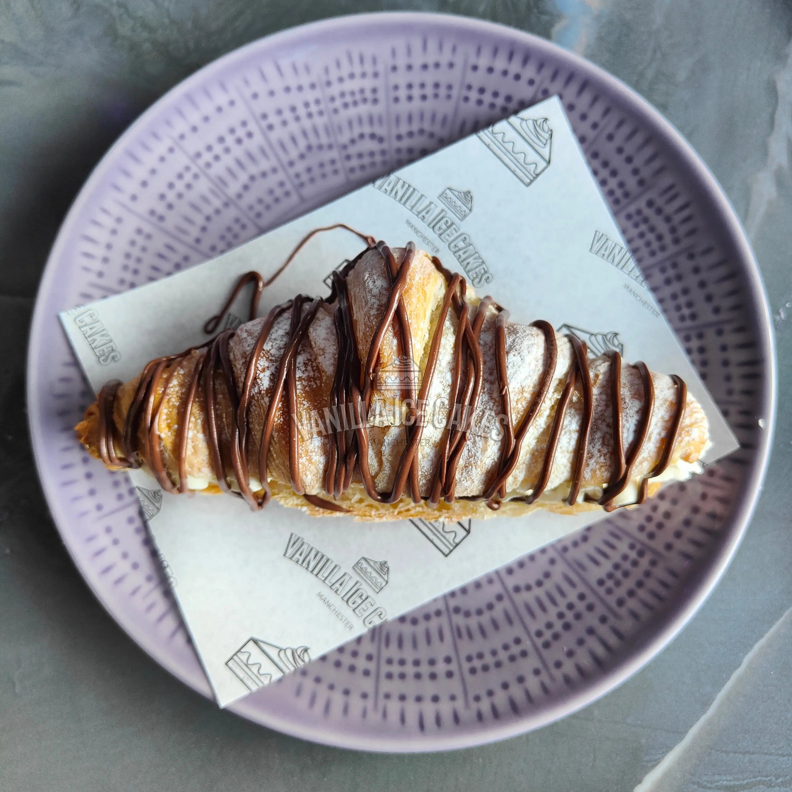 Cream Croissant - Nutella