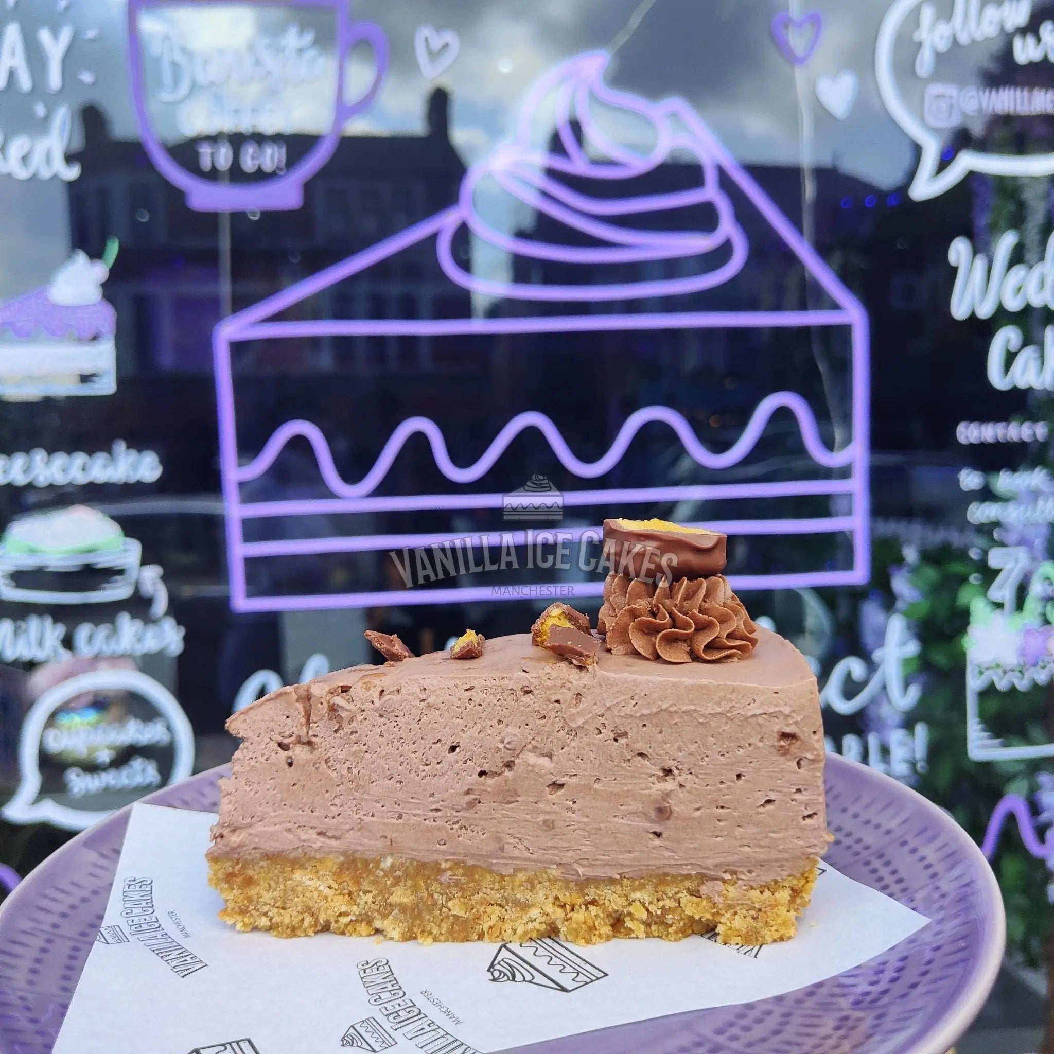 Crunchie Cheesecake Slice