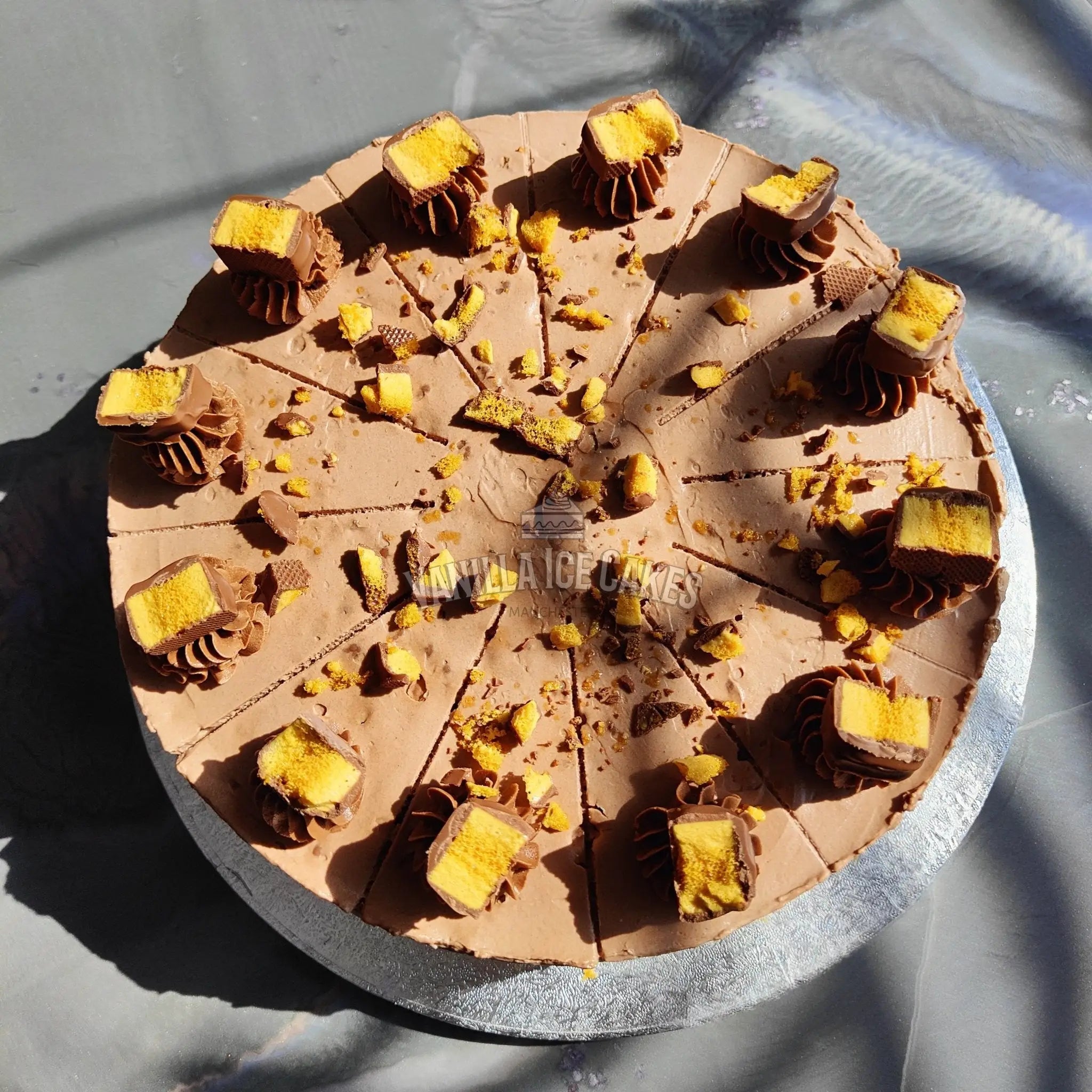 Crunchie Cheesecake Slice