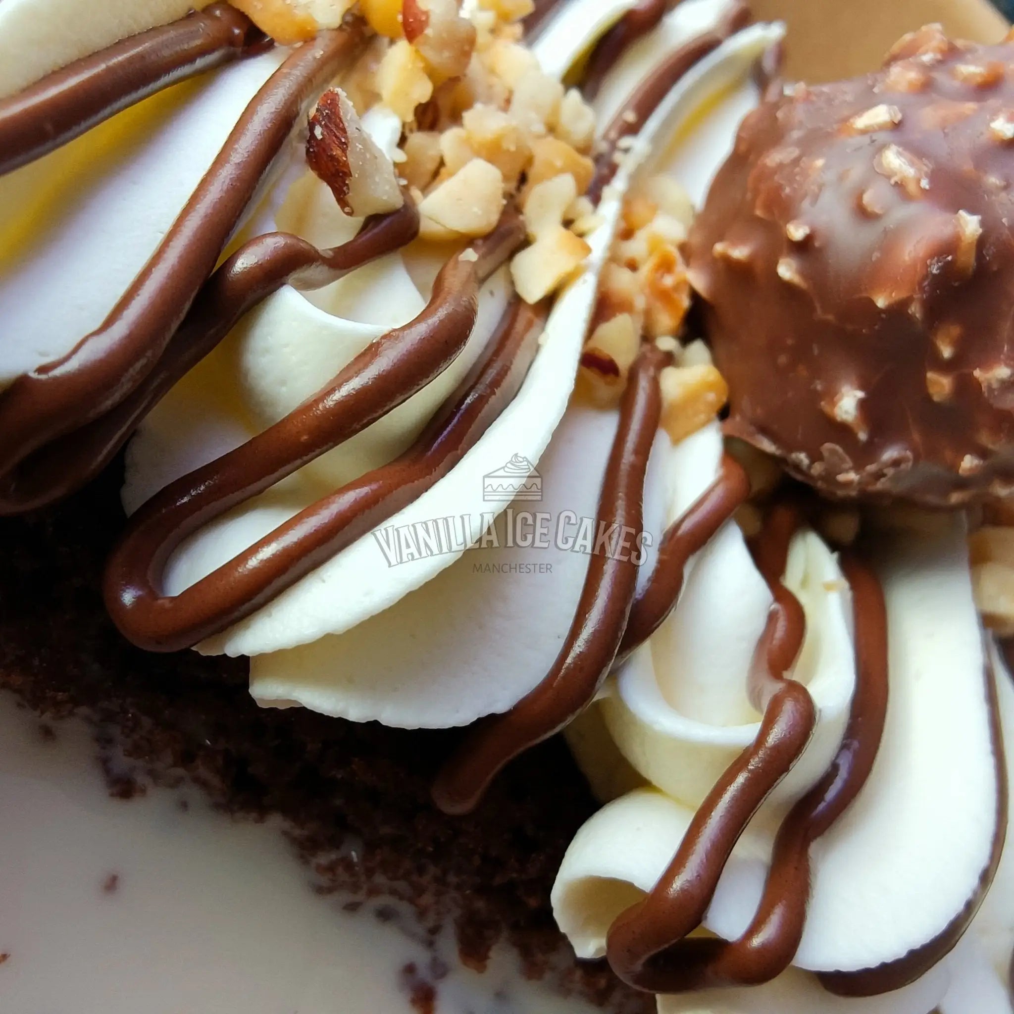 Ferrero Rocher Milk Cake