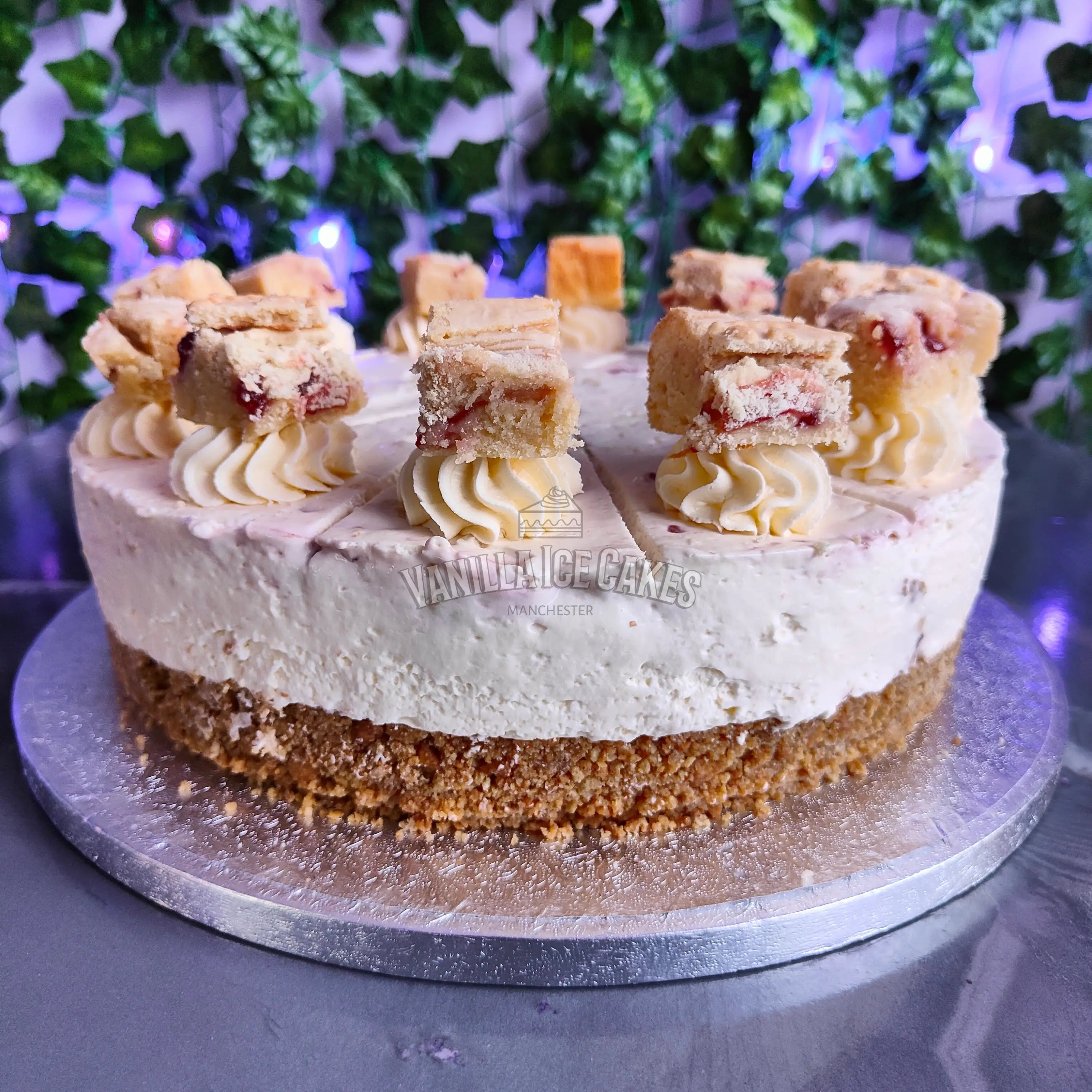 Jammie Dodger Blondie Cheesecake