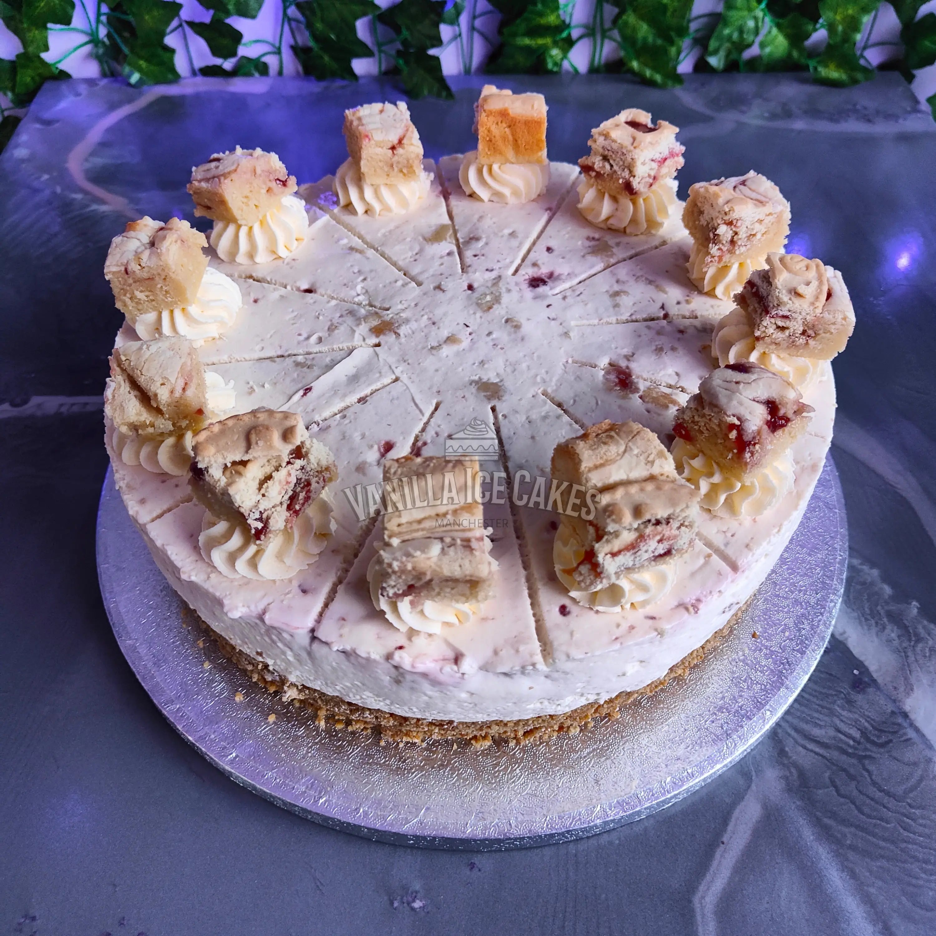 Jammie Dodger Blondie Cheesecake