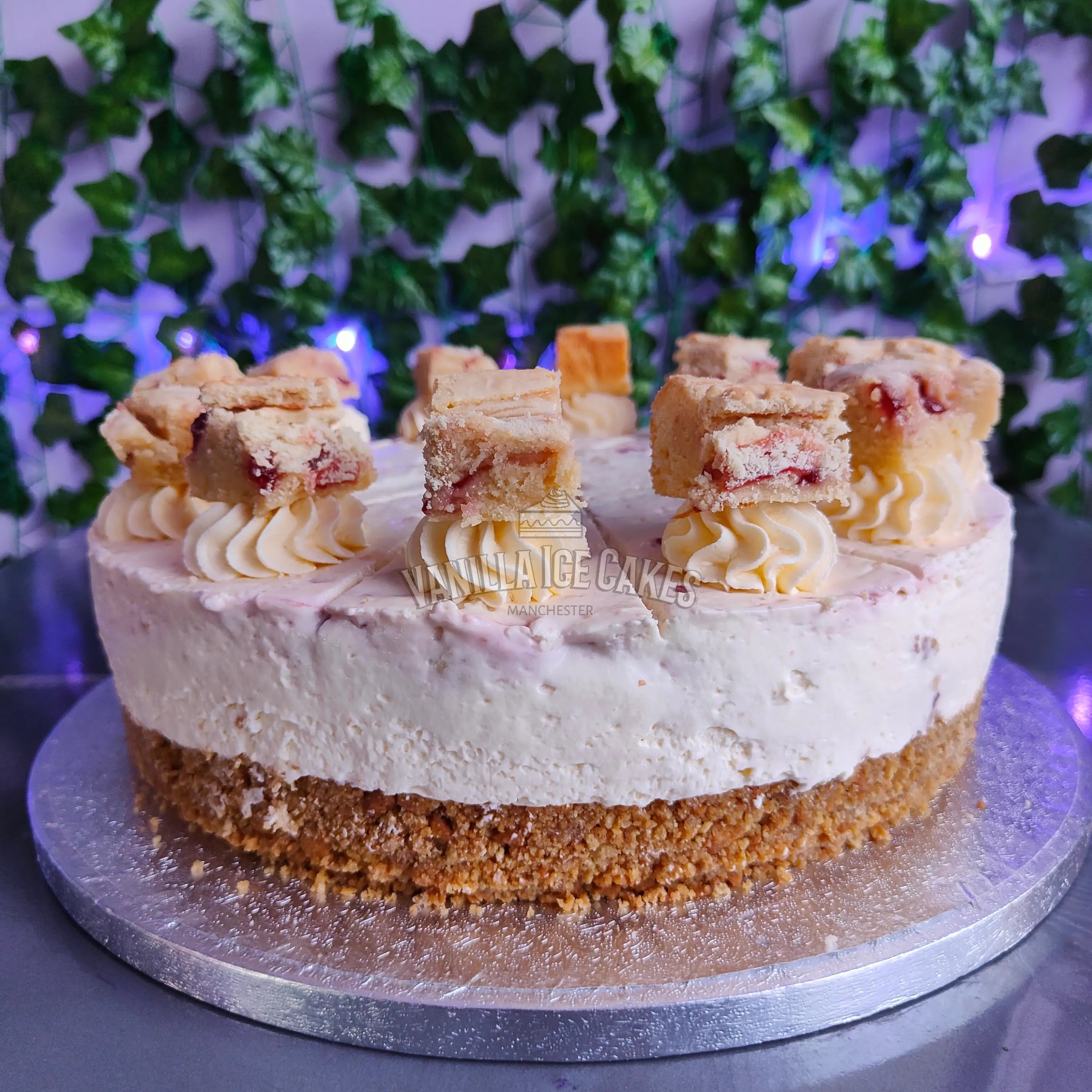 Jammie Dodger Blondie Cheesecake