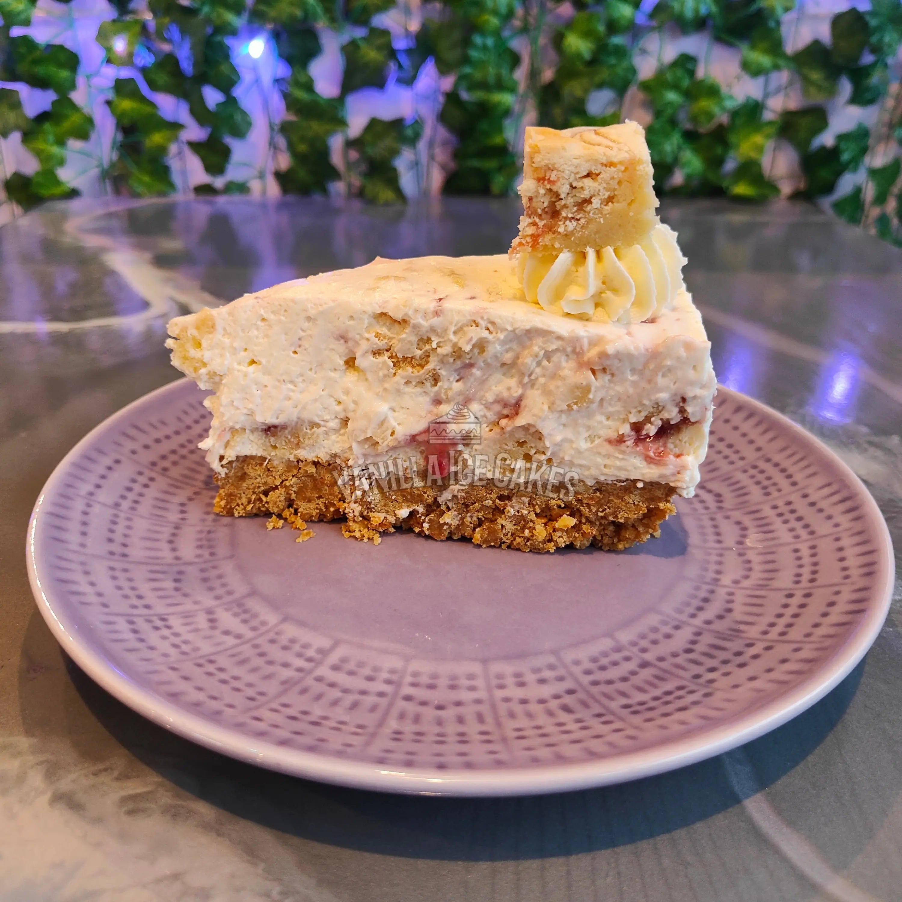 Jammie Dodger Blondie Cheesecake