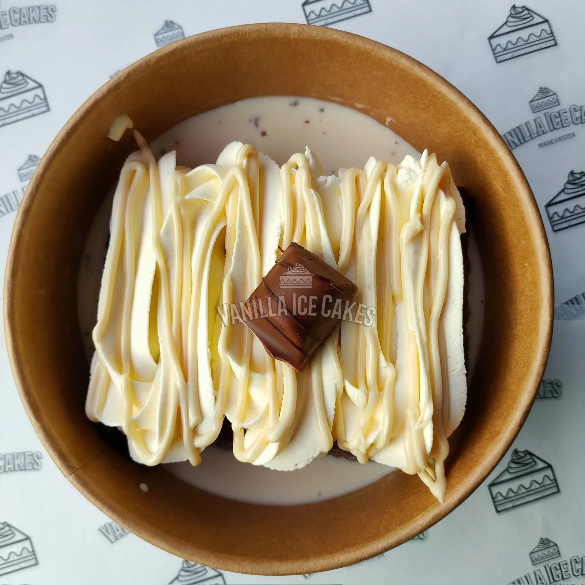 Kinder Bueno Milk Cake