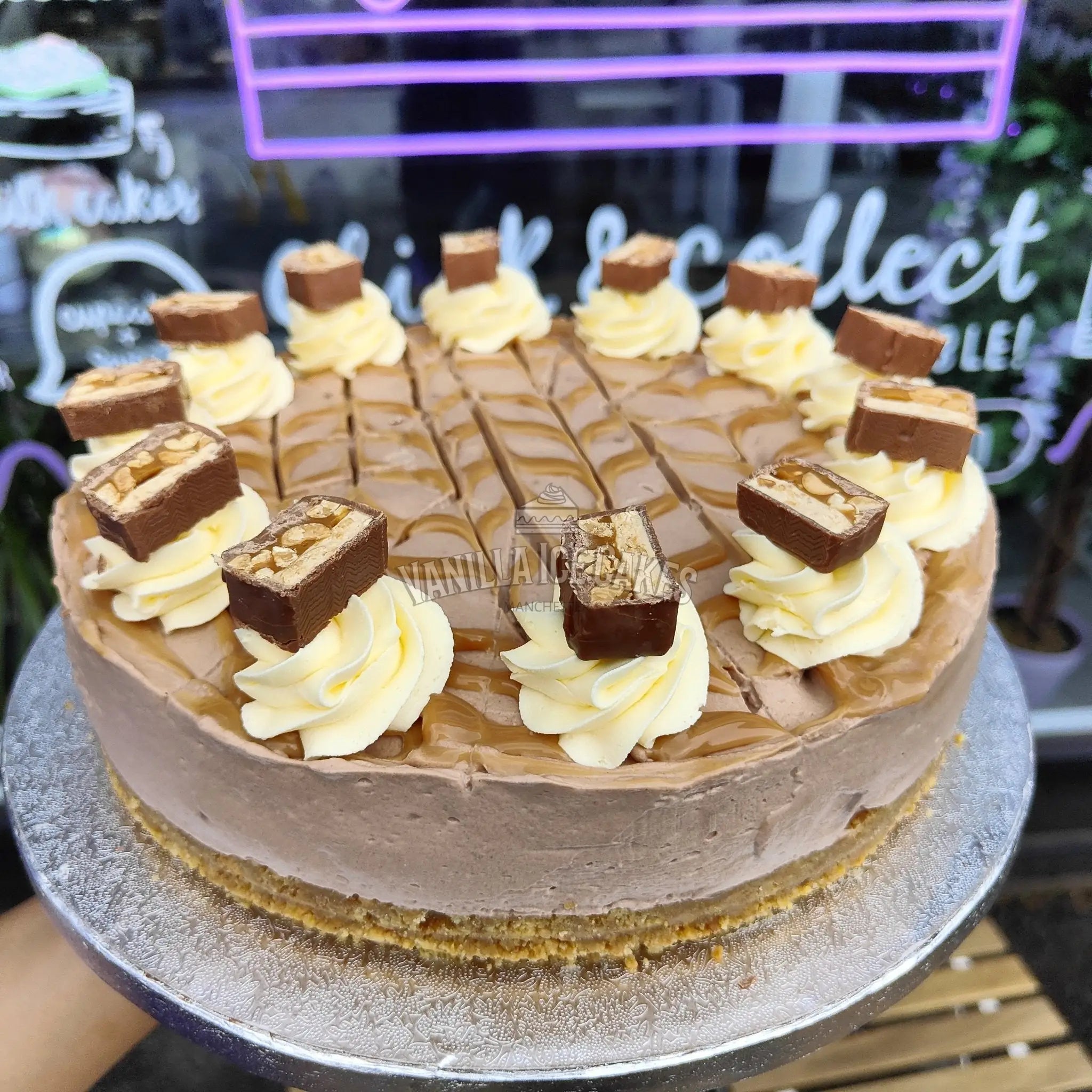 Snickers Cheesecake