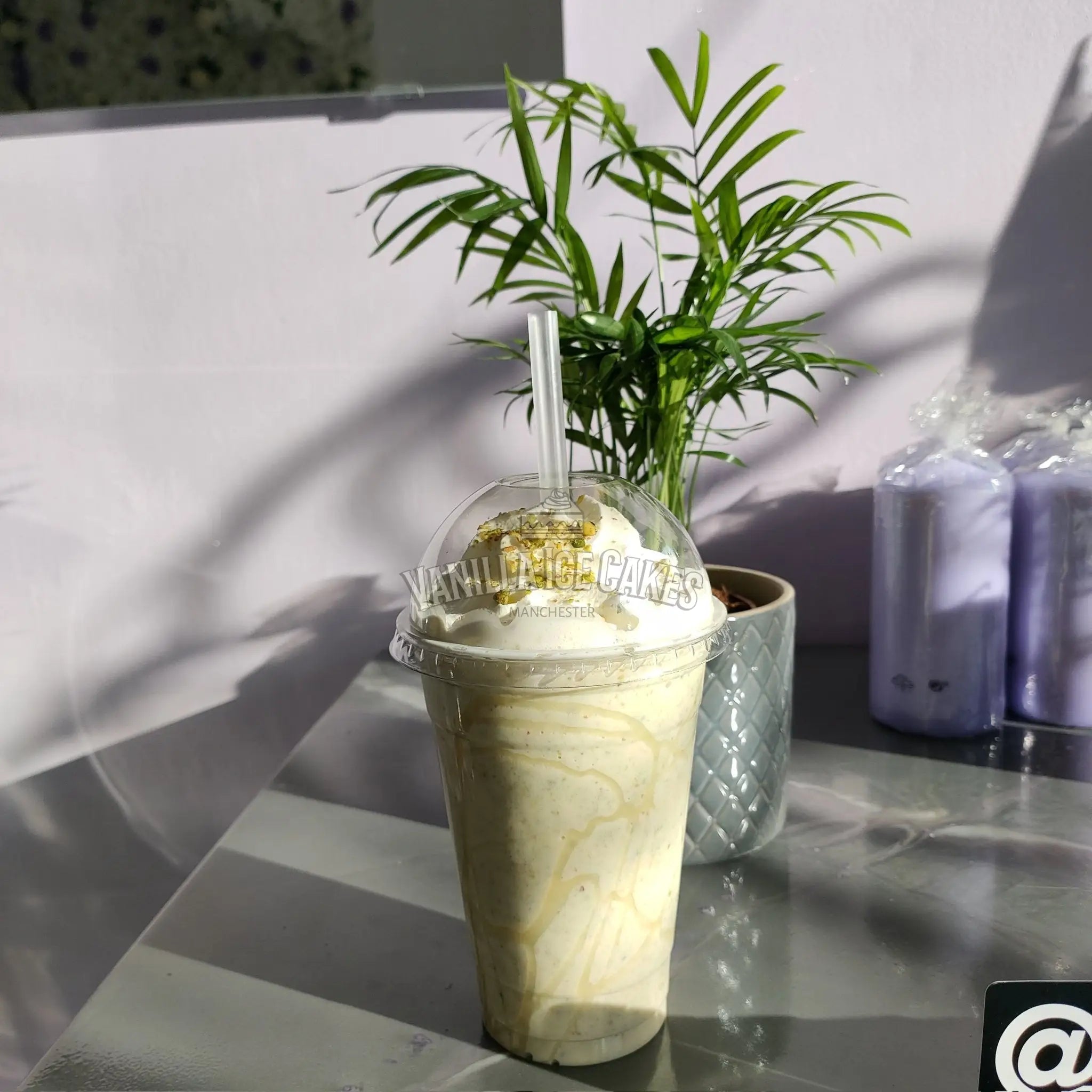 White Chocolate & Pistachio Cake Shake